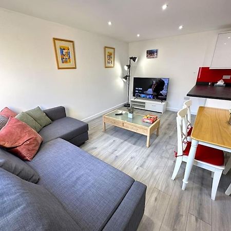 Charming New 2Br Detached House-Central Headington- Wi-Fi, Netflix, Top Location Oxford Eksteriør billede