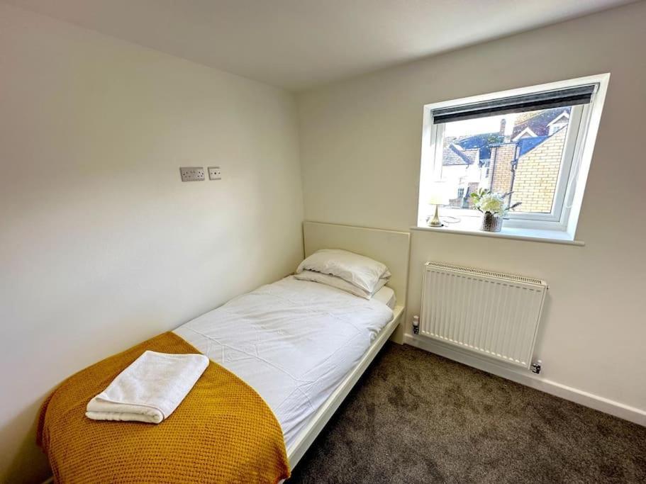 Charming New 2Br Detached House-Central Headington- Wi-Fi, Netflix, Top Location Oxford Eksteriør billede